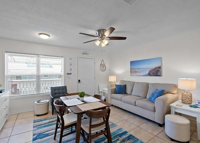 West With Pool And Access * Gulf Shores