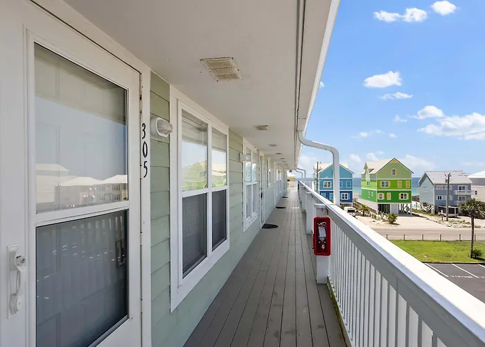 West With Pool And Access Gulf Shores
